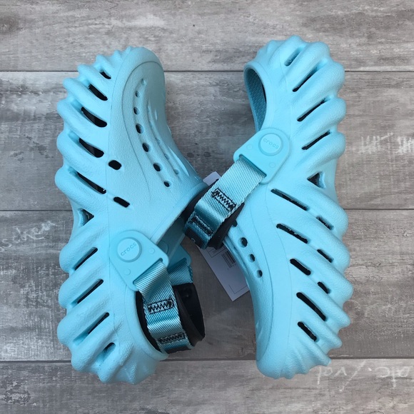 Crocs Echo Clog - Picture 13 of 14